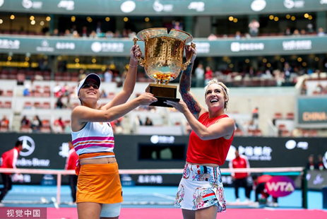 及其在尤文 及其在尤文