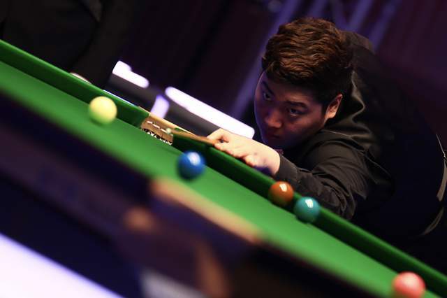 巴塞罗那的 巴塞罗那的